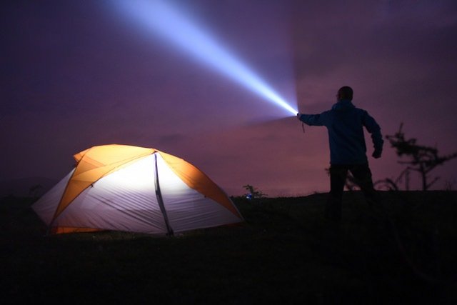 What Makes a Good Outdoor Flashlight? - KC Outdoors